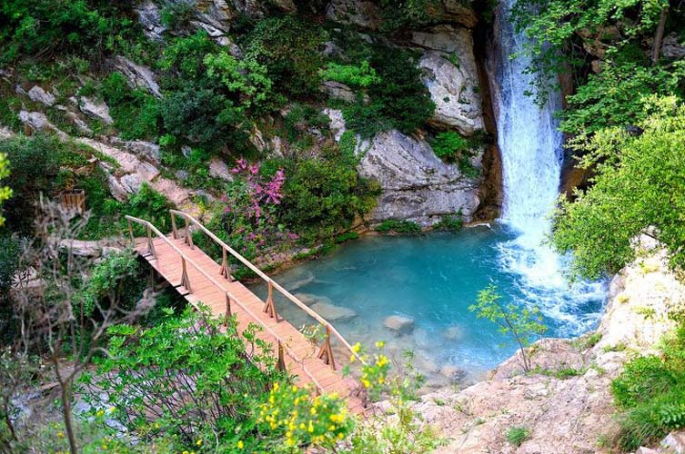 ξενοδοχεια πυλος, Neda Waterfalls, www.suitesartemis.gr