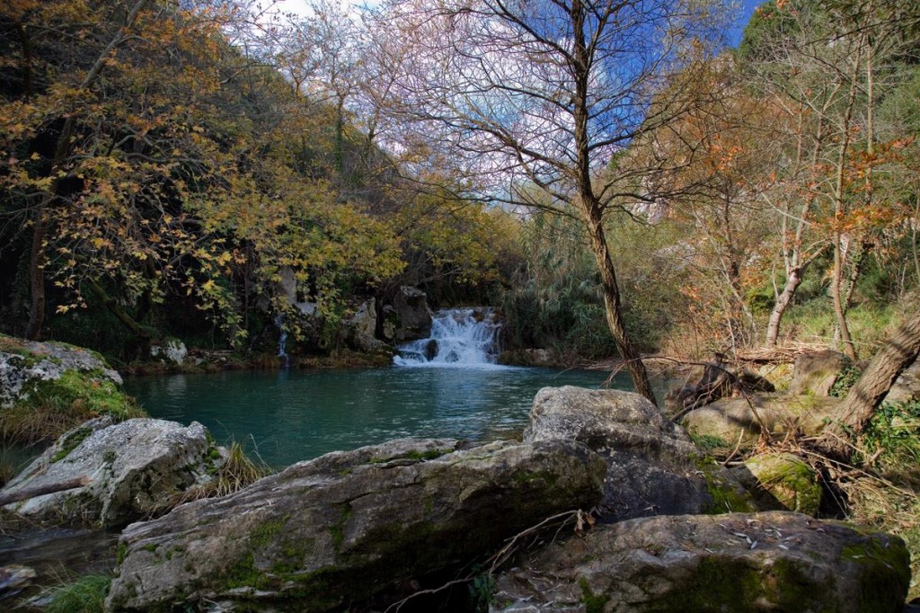 , Водопады Полилимнио, www.suitesartemis.gr